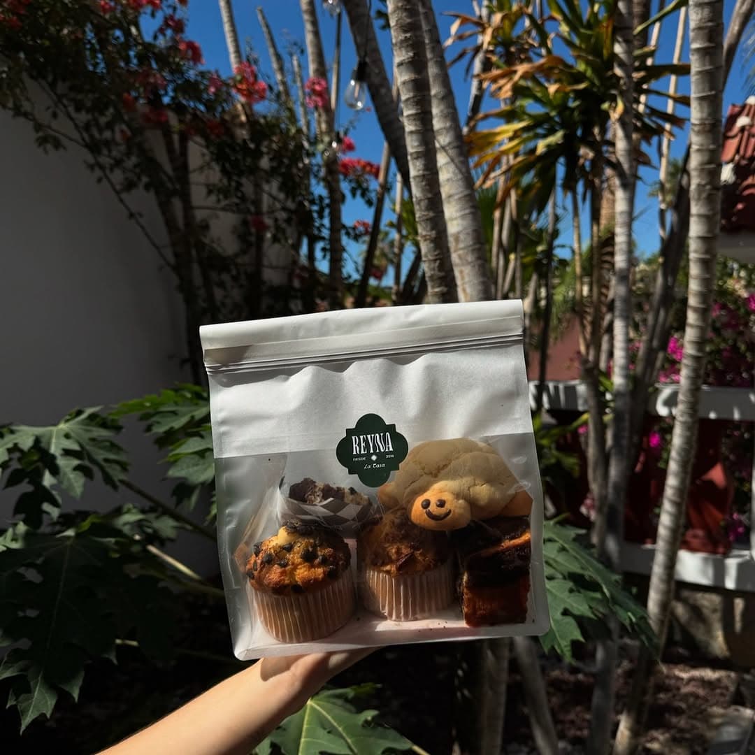 Bolsa de pan dulce de Reyna La Casa en el jardín